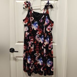 Torrid Dress with Tie straps and Pockets size 3